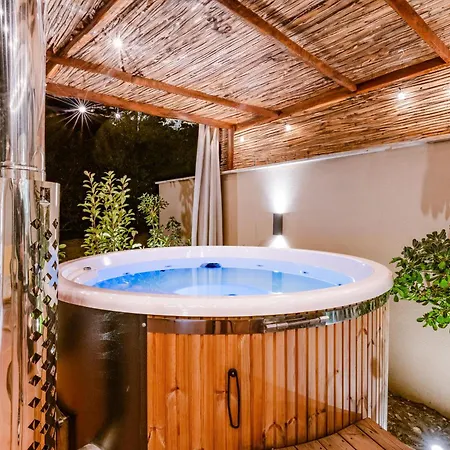 Hermes - Appartement Avec Jacuzzi Scandinave Nyons Extérieur photo